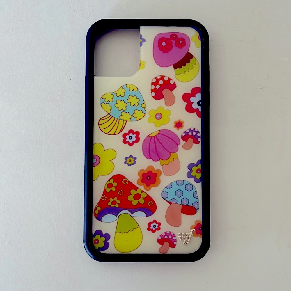 Wildflower iPhone 11 phone case!!!!
